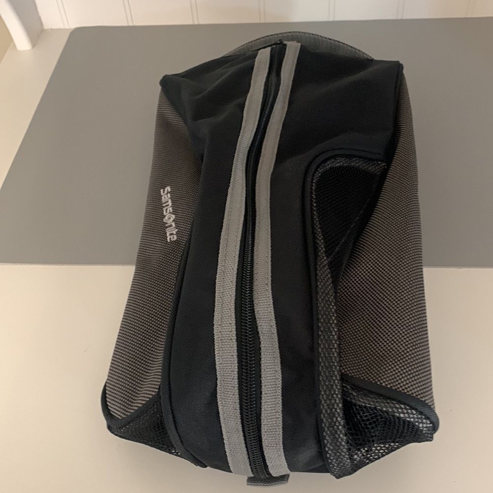 NEW Samsonite Golf Shoe Bag - Picture 4 of 4